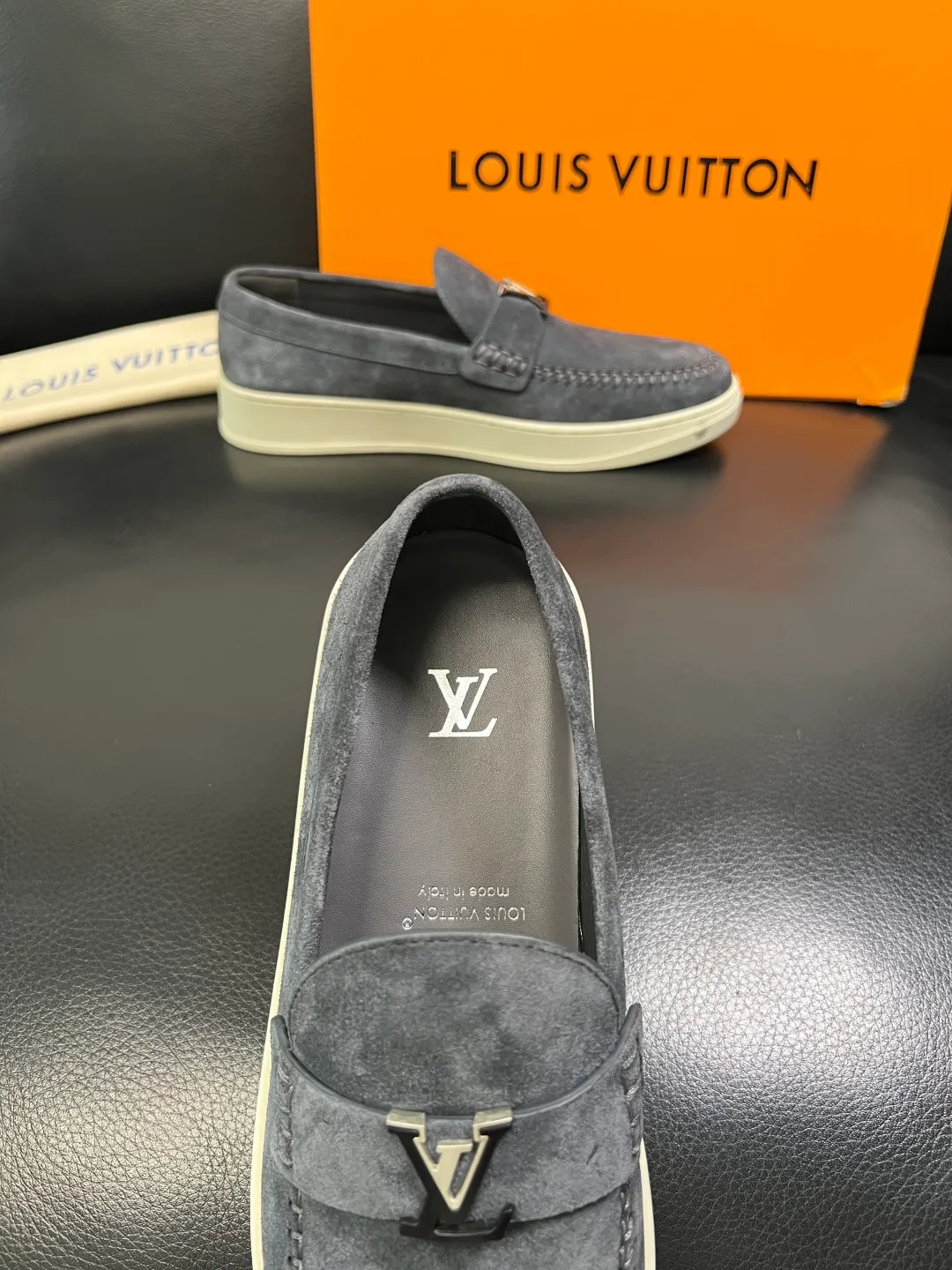 Men's shoes 💰740 Lv high quality top crafts Louis Vuitton, sports sneakers counter synchronization, uppers imported from Italy, high-quality splicing colorful complex crafts, imported mesh pads soft and comfortable, soles: original soles specially provided by the original factory, T men's shoes 💰U exclusive movable molded soles super comfortable, original factory single goods, code number 38-44 (customized 45)